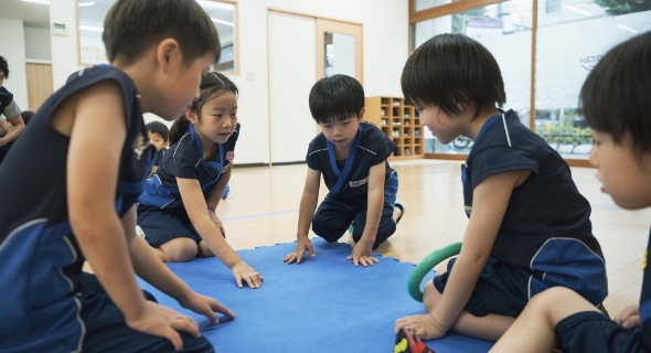 脳を刺激して自分で考える基礎をイメージ