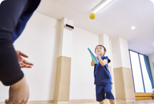 04 毎月習得する動作やスポーツが変わるので、いろいろな運動を楽しむことができます。